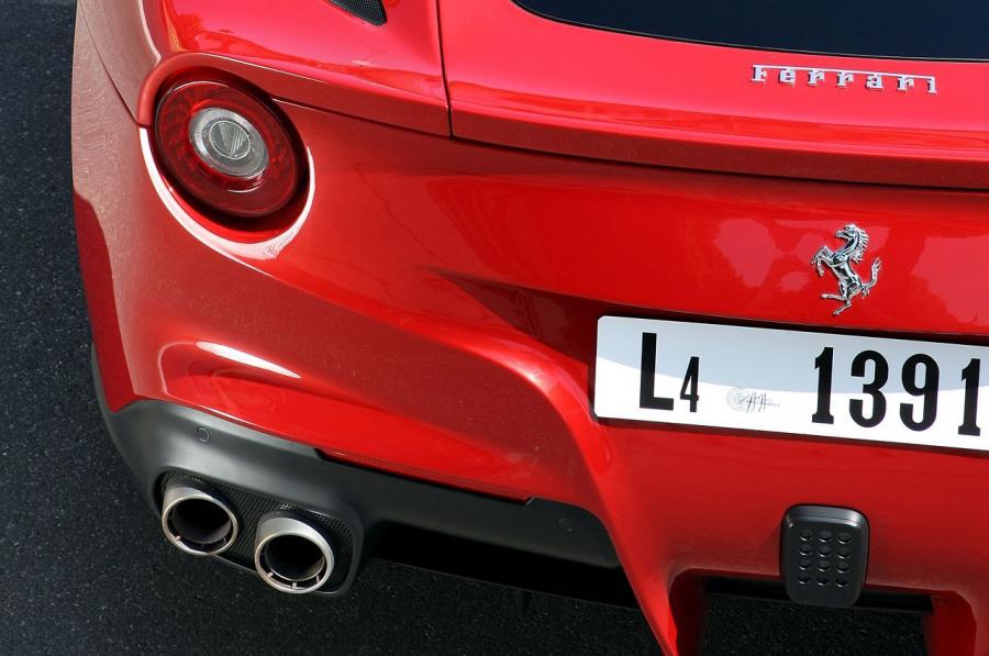  Ferrari F12berlinetta 2012 года  (фото 76 из 104)